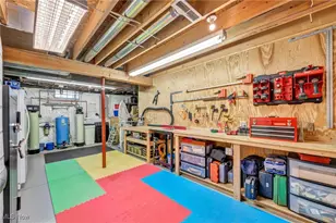 12977 Main Market Rd, Garrettsville, OH 44231 - Photo 29