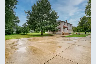 110 Railroad Street, LaGrange, OH 44050 - Photo 7