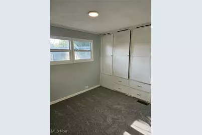 2305 E Waterloo Road, Akron, OH 44312 - Photo 9