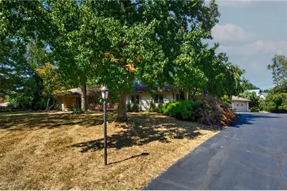 3770 Fairway Drive, Canfield, OH 44406 - Photo 3