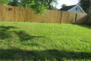 116 Oak St, Elyria, OH 44035 - Photo 3