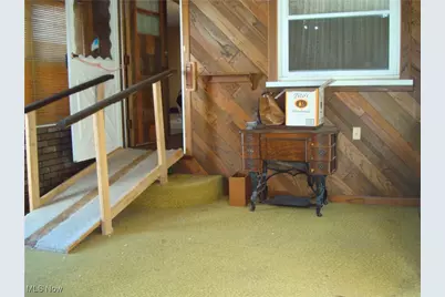 8 Adelford Avenue, Akron, OH 44310 - Photo 23