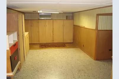 8 Adelford Avenue, Akron, OH 44310 - Photo 25