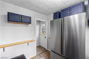 69895 Woods Rd, Bridgeport, OH 43912 - Photo 11