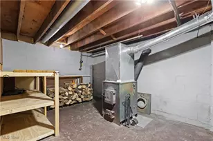 69895 Woods Rd, Bridgeport, OH 43912 - Photo 25