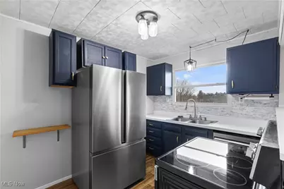 69895 Woods Road, Bridgeport, OH 43912 - Photo 9