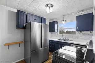 69895 Woods Rd, Bridgeport, OH 43912 - Photo 9