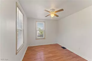 132 Drummond Ave, Hubbard, OH 44425 - Photo 21