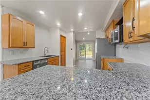 132 Drummond Ave, Hubbard, OH 44425 - Photo 13