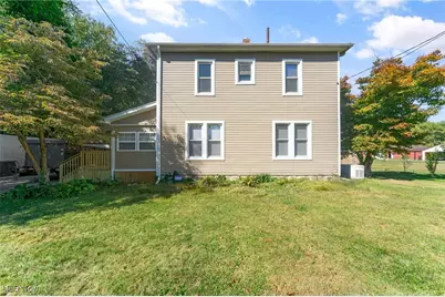 132 Drummond Avenue, Hubbard, OH 44425 - Photo 1