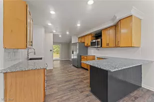 132 Drummond Ave, Hubbard, OH 44425 - Photo 11