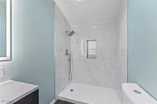 132 Drummond Ave, Hubbard, OH 44425 - Photo 19