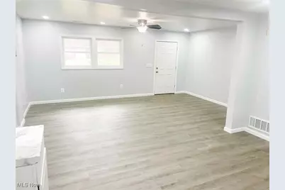 1738 W 21st Street, Lorain, OH 44052 - Photo 3