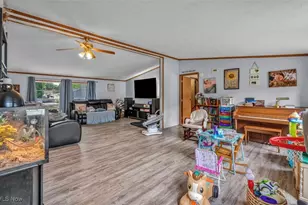 1504 3rd St, Lakemore, OH 44250 - Photo 7