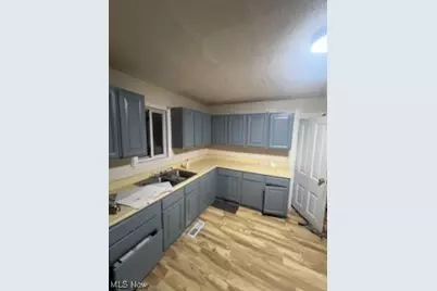 7117 Camden Avenue, Loveland, OH 44102 - Photo 11