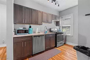 2473 W 11th St, Loveland, OH 44113 - Photo 7