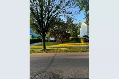 16115 Delrey Avenue, Loveland, OH 44108 - Photo 1