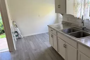 16115 Delrey Ave, Loveland, OH 44108 - Photo 17