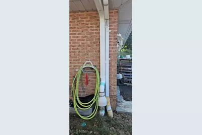 327 Fairview Road, Chester, WV 26034 - Photo 17