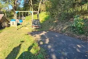 327 Fairview Rd, Chester, WV 26034 - Photo 23