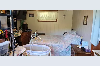 327 Fairview Road, Chester, WV 26034 - Photo 9