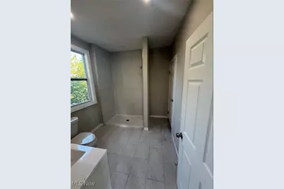 5924 Denison Avenue #Up, Loveland, OH 44102 - Photo 5