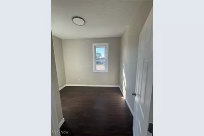 5924 Denison Avenue #Up, Loveland, OH 44102 - Photo 11