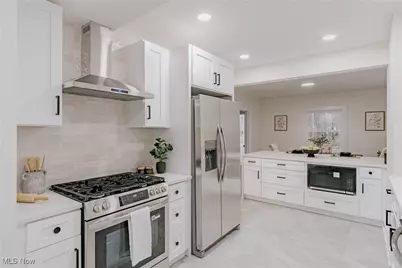 16005 Fernway Road, Huber Heights, OH 44120 - Photo 13