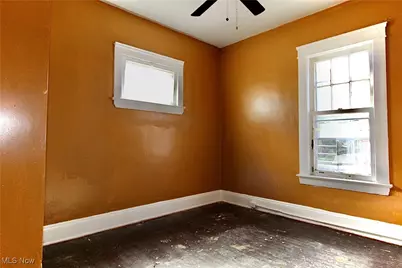 12406 Kinsman Road, Loveland, OH 44120 - Photo 25