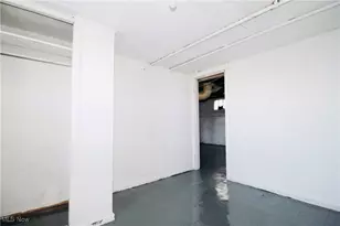 12406 Kinsman Rd, Loveland, OH 44120 - Photo 19