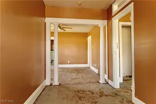 12406 Kinsman Rd, Loveland, OH 44120 - Photo 31