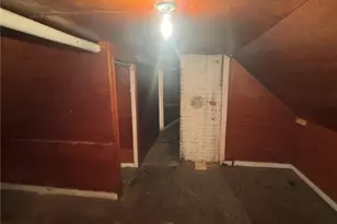 12406 Kinsman Rd, Loveland, OH 44120 - Photo 23