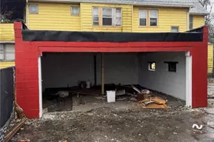 12406 Kinsman Rd, Loveland, OH 44120 - Photo 29