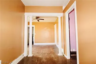 12406 Kinsman Rd, Loveland, OH 44120 - Photo 15