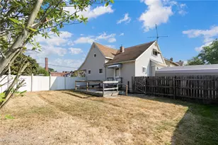 2526 17th St NE, Canton, OH 44705 - Photo 7