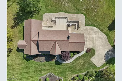 11785 Stonegate Drive, Chardon, OH 44024 - Photo 3