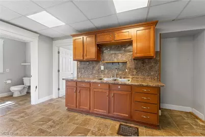 21 E Liberty Street, Mineral Ridge, OH 44440 - Photo 11