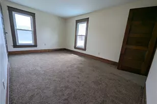810 Pine St, Coshocton, OH 43812 - Photo 9