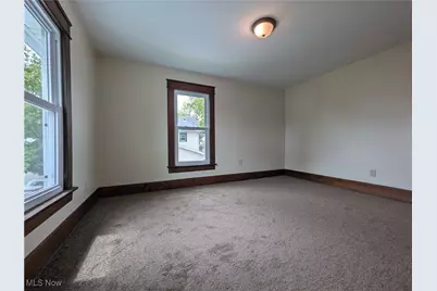 810 Pine Street, Coshocton, OH 43812 - Photo 11