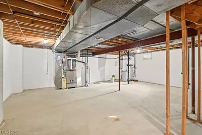 2097 Albertson, Cuyahoga Falls, OH 44223 - Photo 49