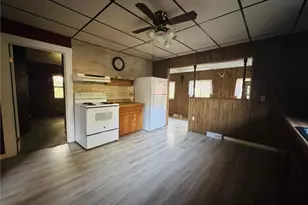 401 Summit St, Crooksville, OH 43731 - Photo 7