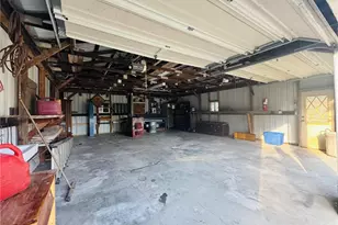 401 Summit St, Crooksville, OH 43731 - Photo 17