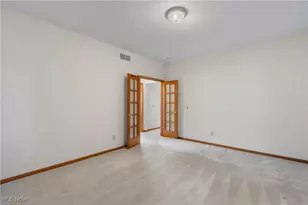 1315 Fieldcrest Dr, Wadsworth, OH 44281 - Photo 25