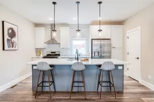 1989 W 47th St, Loveland, OH 44102 - Photo 7