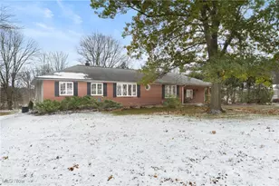 193 Fairway Dr, Akron, OH 44333 - Photo 47