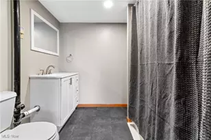 193 Fairway Dr, Akron, OH 44333 - Photo 35