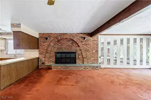 441 Sandhurst Rd, Akron, OH 44333 - Photo 13