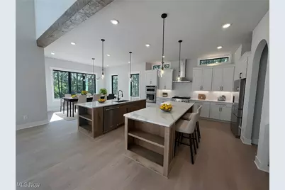 825 Club Drive W, Aurora, OH 44202 - Photo 3