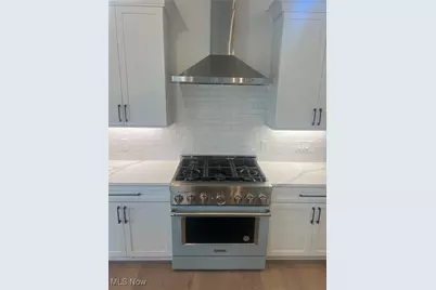 825 Club Drive W, Aurora, OH 44202 - Photo 17