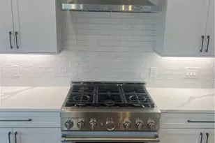 825 Club Dr W, Aurora, OH 44202 - Photo 17